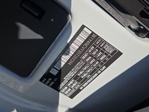 Used 2025 Mercedes-Benz Sprinter 2500 image 31