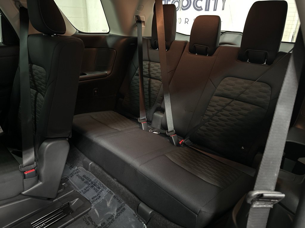 Used 2025 Nissan Pathfinder S AWD/4WD image 24
