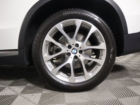 Used 2020 BMW X5 xDrive40i w/ Premium Package image 32