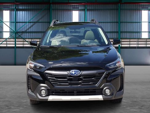 Used 2025 Subaru Outback Limited AWD/4WD image 7