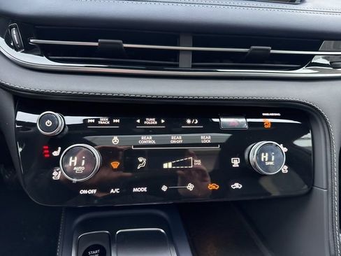 New 2026 INFINITI QX60 Sport image 16