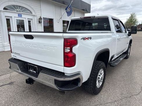 Certified 2022 Chevrolet Silverado 2500 LT w/ Convenience Package AWD/4WD image 5