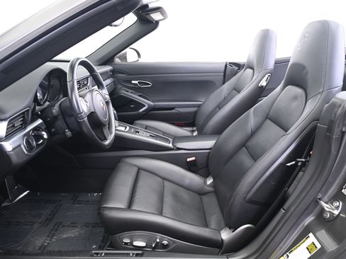 Used 2014 Porsche 911 Carrera 4S image 29