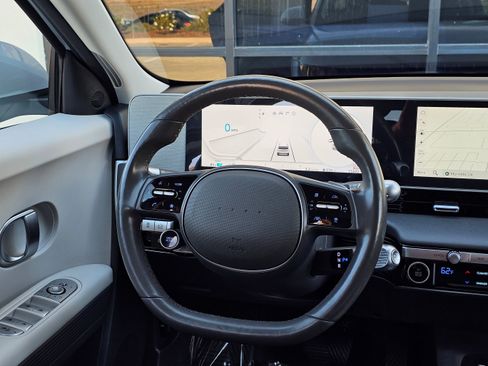 Used 2024 Hyundai Ioniq 5 SEL image 17
