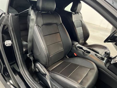 Used 2023 Ford Mustang Premium image 15