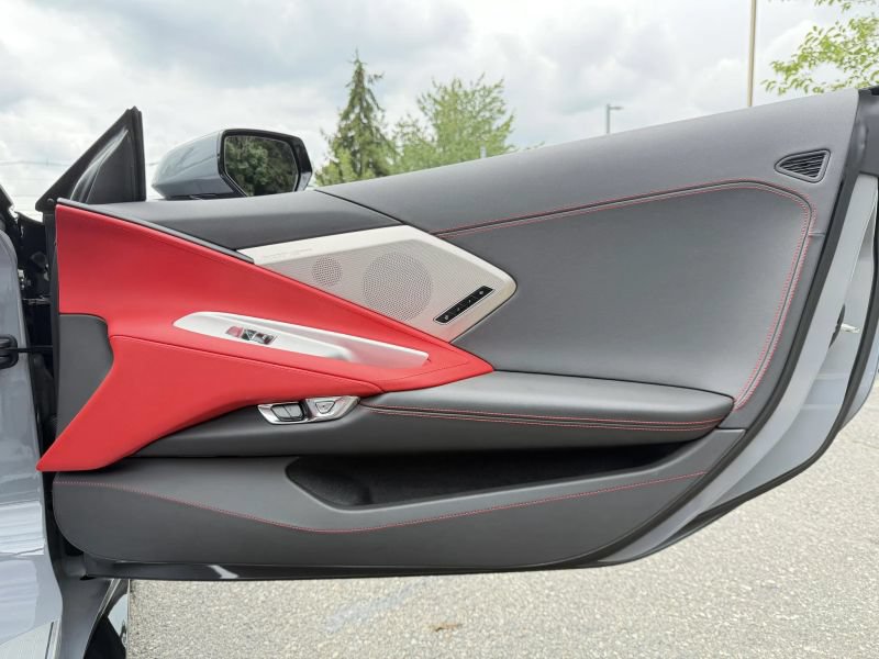 Used 2024 Chevrolet Corvette Stingray Preferred Conv w/ Z51 Performance Package RWD image 24