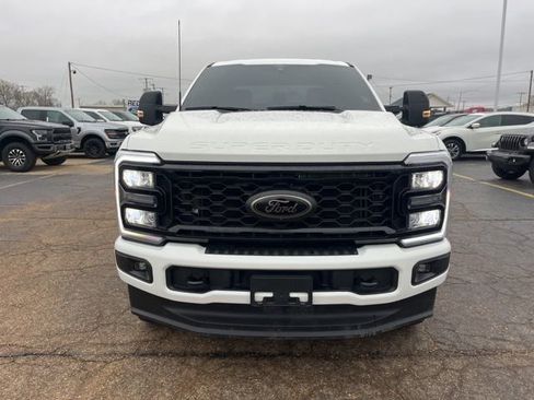 Used 2025 Ford F350 Lariat w/ Black Appearance Package image 2