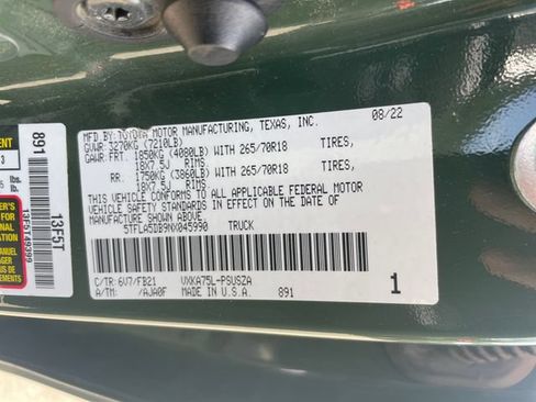Used 2022 Toyota Tundra SR5 w/ TRD Off-Road Package AWD/4WD image 39