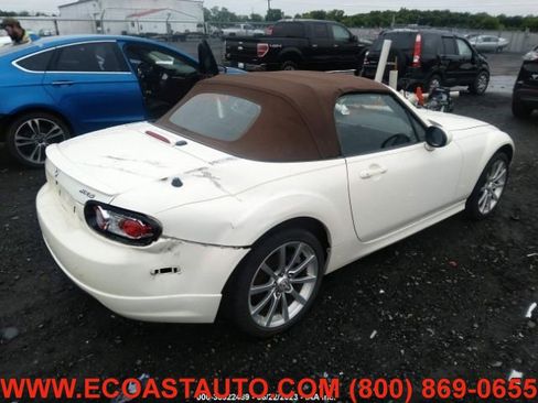 Used 2008 MAZDA MX-5 Miata Grand Touring w/ Premium Pkg image 2