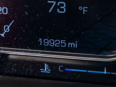 Used 2022 GMC Sierra 1500 Elevation image 19