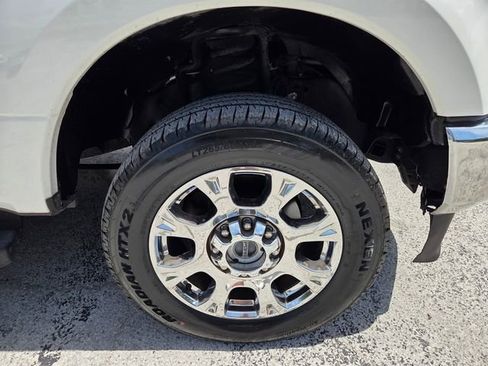 Used 2022 Ford F250 Lariat w/ Lariat Ultimate Package AWD/4WD image 21