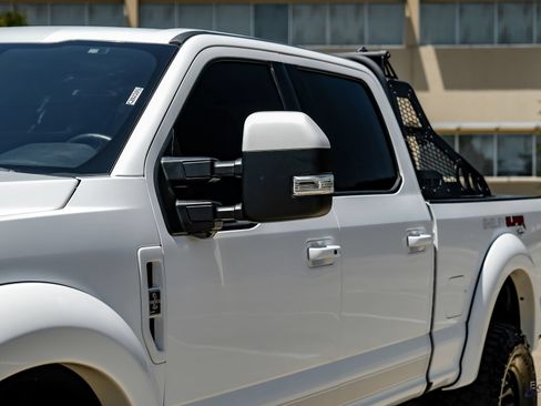 Used 2022 Ford F250 Lariat w/ Lariat Ultimate Package AWD/4WD image 30