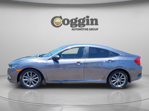 Used 2019 Honda Civic EX image 2