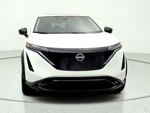 Used 2024 Nissan Ariya AWD image 2