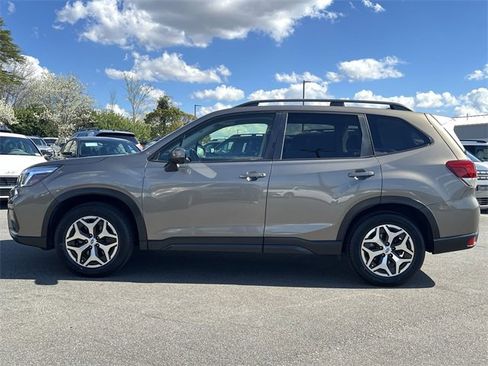 Used 2020 Subaru Forester Premium image 36