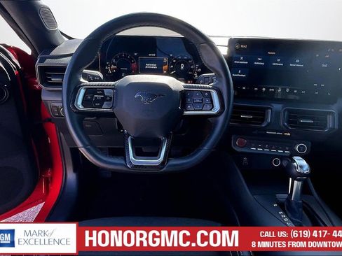Used 2025 Ford Mustang Convertible RWD image 8