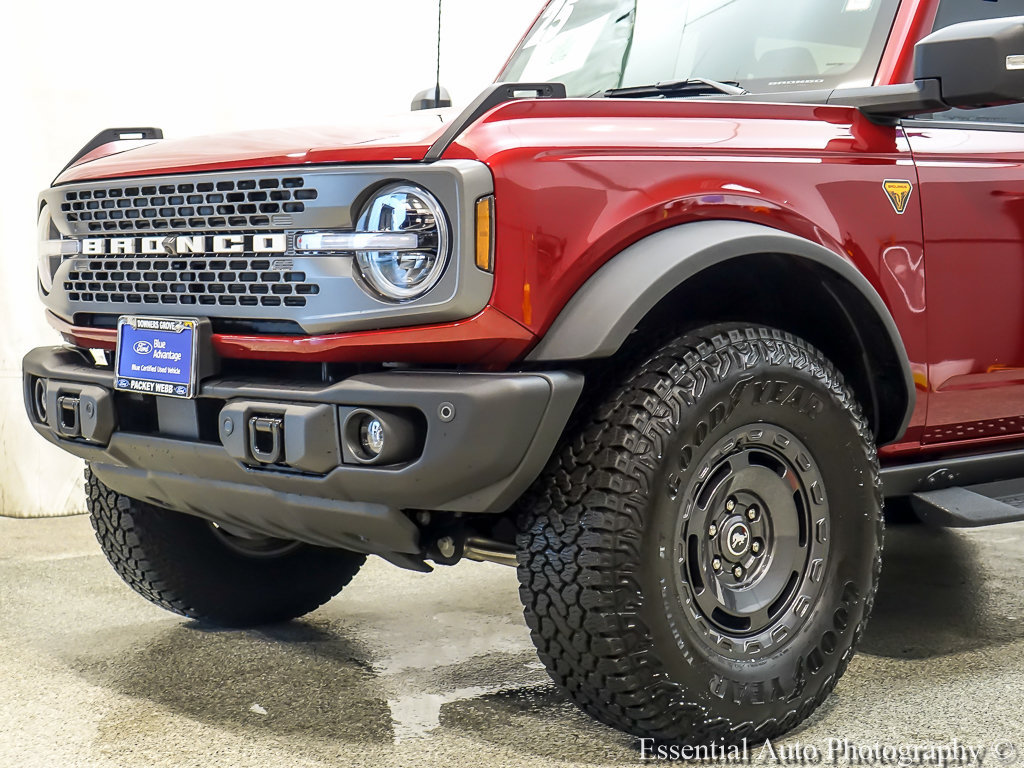 Certified 2025 Ford Bronco Badlands AWD/4WD image 3