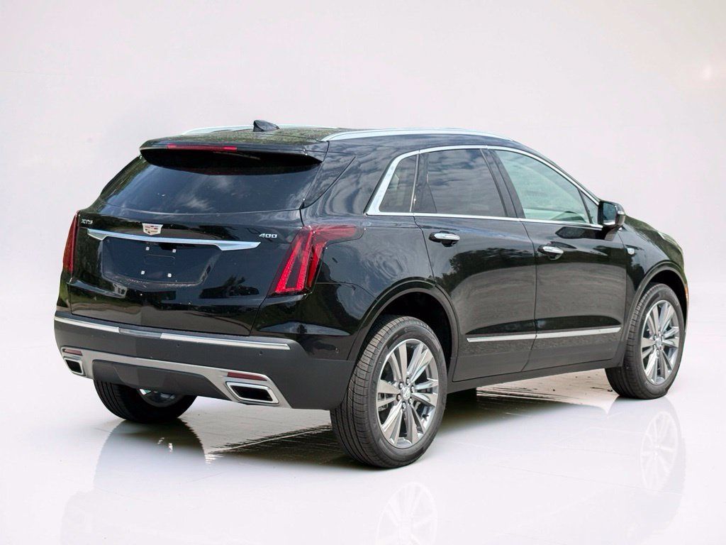 Certified 2026 Cadillac XT5 Premium Luxury w/ Driver Assist Package FWD image 13