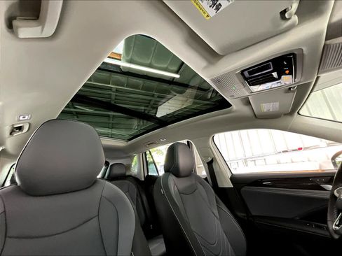 New 2026 Volkswagen Tiguan SE image 28