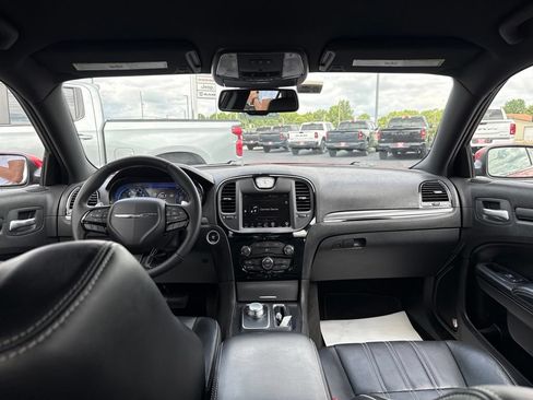 Used 2015 Chrysler 300 S RWD image 16