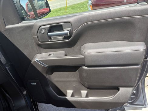 Used 2021 GMC Sierra 1500 AT4 w/ AT4 Value Package AWD/4WD image 16