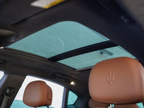 Used 2022 Maserati Levante GT image 33