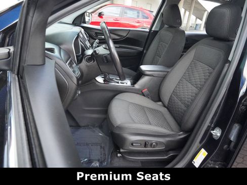 Used 2020 Chevrolet Equinox LT w/ Driver Convenience Package image 25