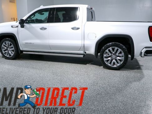Used 2022 GMC Sierra 1500 Denali w/ Denali Reserve Package AWD/4WD image 10