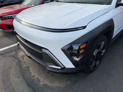 Used 2025 Hyundai Kona SEL FWD image 9