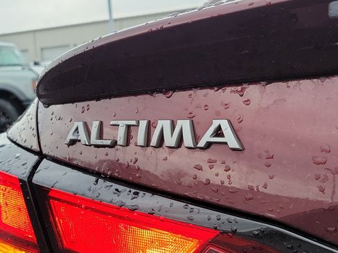 Certified 2023 Nissan Altima 2.5 SV image 6