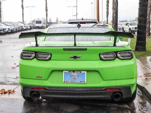 Used 2021 Chevrolet Camaro LT w/ RS Package image 6