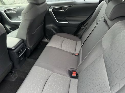 Used 2025 Toyota RAV4 XLE image 6