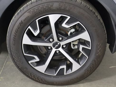 Used 2025 Kia Sportage EX FWD image 37