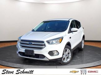 Used 2019 Ford Escape SE FWD video 1