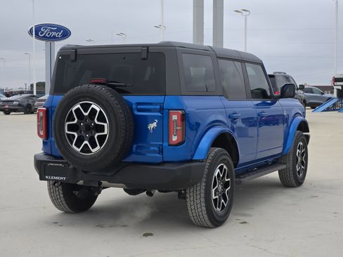 Used 2024 Ford Bronco Outer Banks image 7