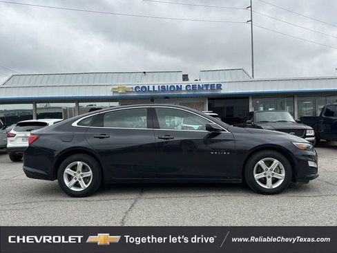 Used 2022 Chevrolet Malibu LS FWD image 3