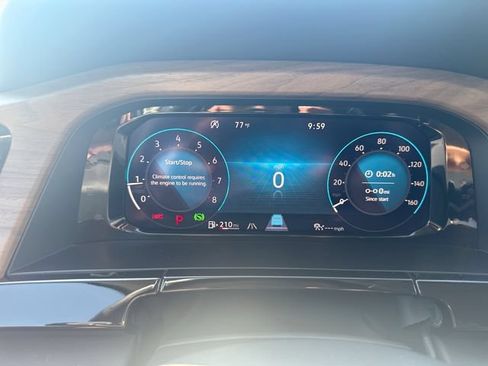 Used 2025 Volkswagen Atlas SE FWD image 15