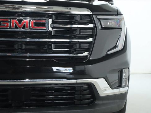 Used 2024 GMC Acadia Elevation w/ LPO, Floor Liner Package AWD/4WD image 7