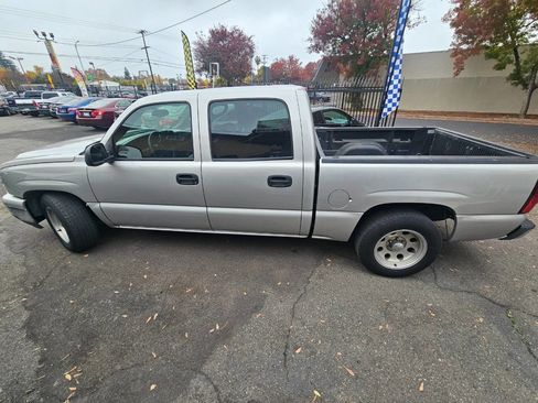 Used 2006 Chevrolet Silverado 1500 LS image 8