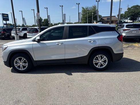 Used 2021 GMC Terrain SLE FWD image 6
