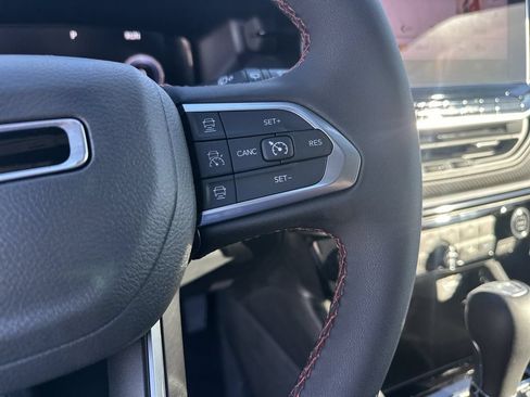 New 2026 Jeep Compass Trailhawk w/ Sun, Sound & Navigation Group AWD/4WD image 25