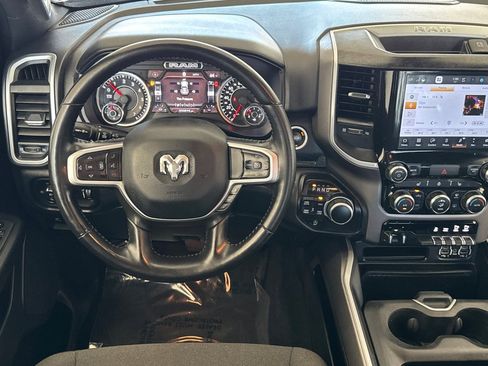 Used 2022 RAM 1500 Big Horn AWD/4WD image 14