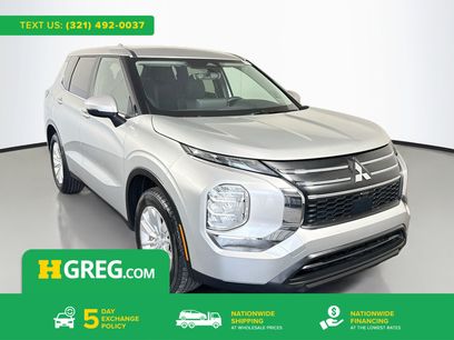 Used 2025 Mitsubishi Outlander ES