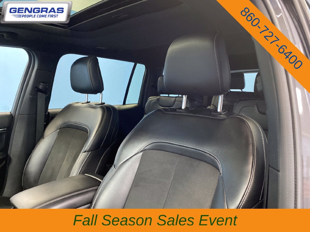 Used 2023 Jeep Grand Cherokee L Altitude AWD/4WD image 10