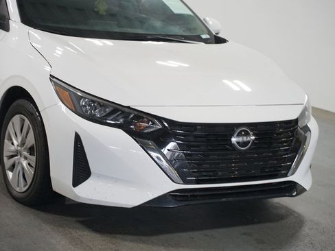 Used 2024 Nissan Sentra S FWD image 4