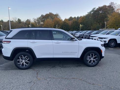 New 2025 Jeep Grand Cherokee Limited image 2
