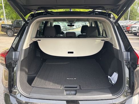 New 2026 Nissan Rogue SV FWD image 15