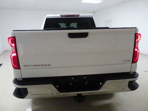 Used 2023 Chevrolet Silverado 1500 LTZ AWD/4WD image 5