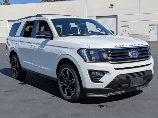 Used 2021 Ford Expedition Limited AWD/4WD image 3