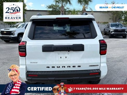 Used 2025 Toyota 4Runner Limited AWD/4WD image 5